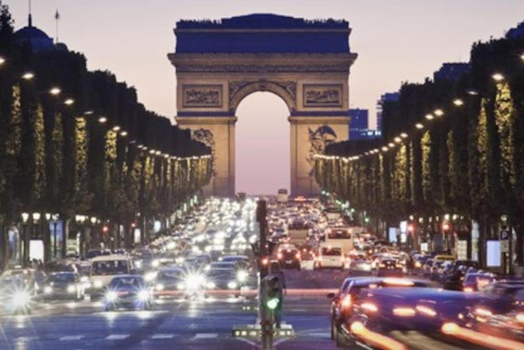 Апартаменты Paris Sacre Coeur Montmartre Et Tour Eiffel, 8 People, Экстерьер фото